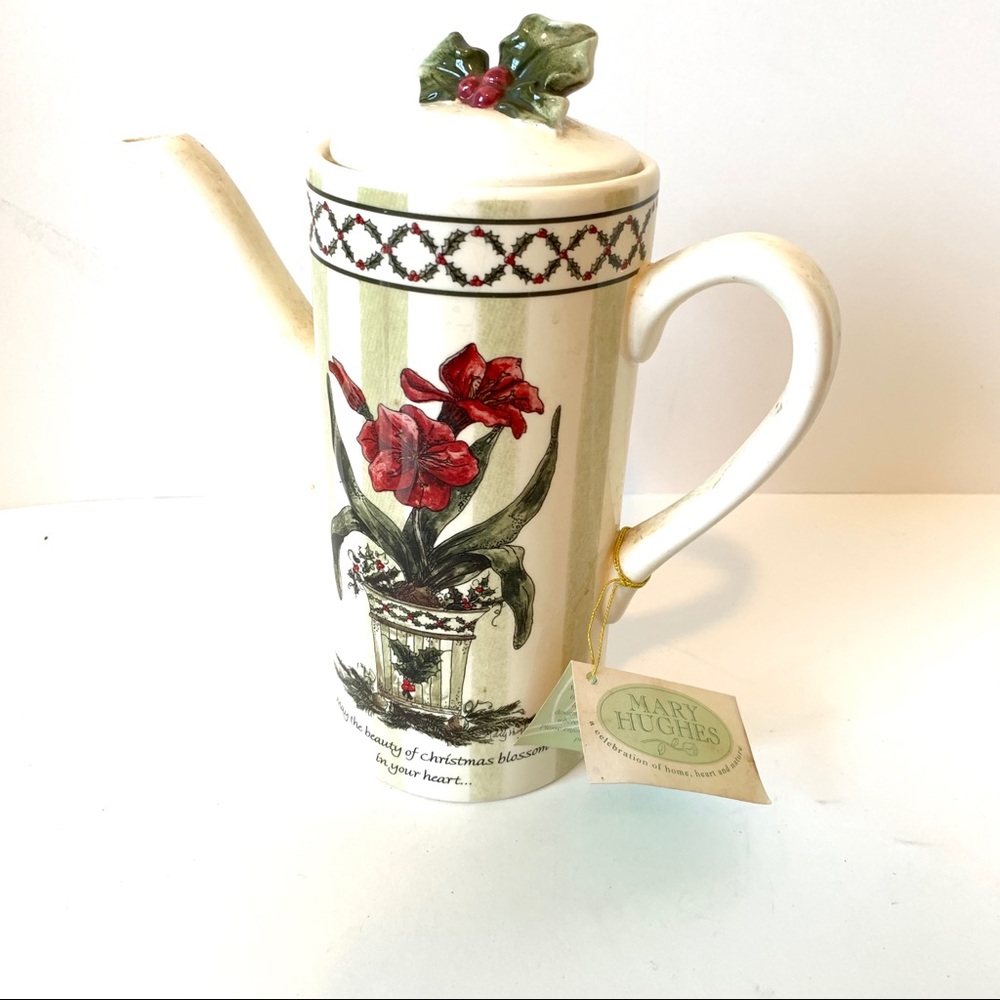 COPY - Vintage MARY HUGHES Christmas Ceramic Teapot